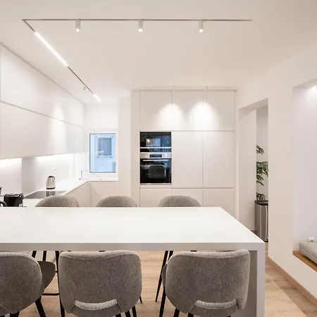 Kolonaki Upscale 4 Bedroom Luxury Athens