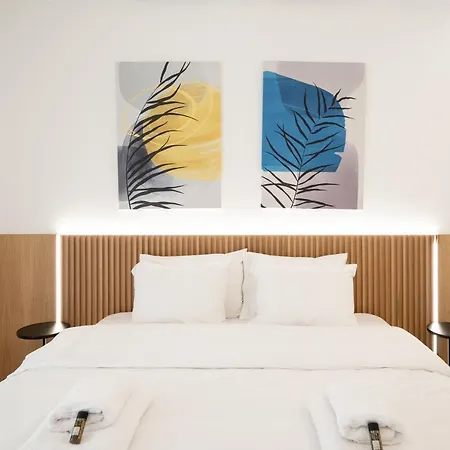 Kolonaki Upscale 4 Bedroom Luxury Athens