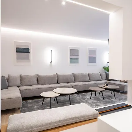 Kolonaki Upscale 4 Bedroom Luxury Apartment *