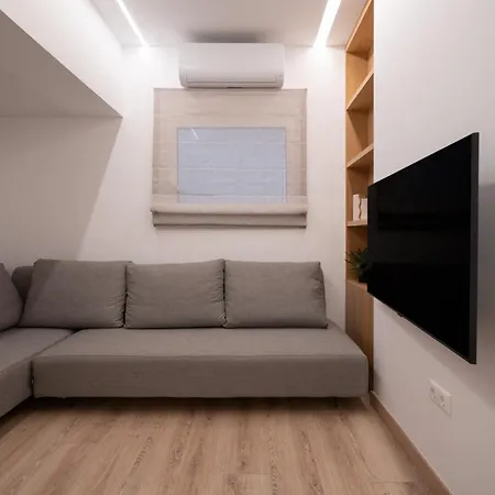 Kolonaki Upscale 4 Bedroom Luxury Athens