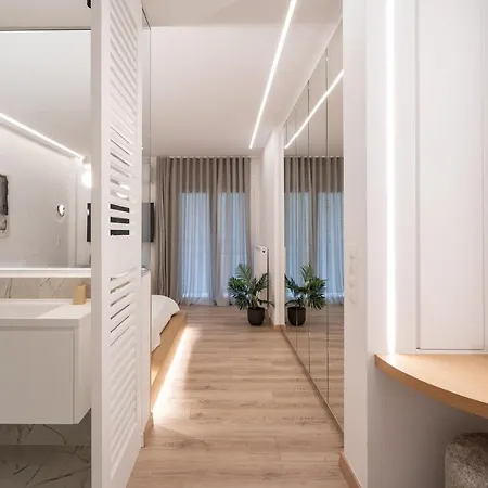 Kolonaki Upscale 4 Bedroom Luxury Apartment Athens